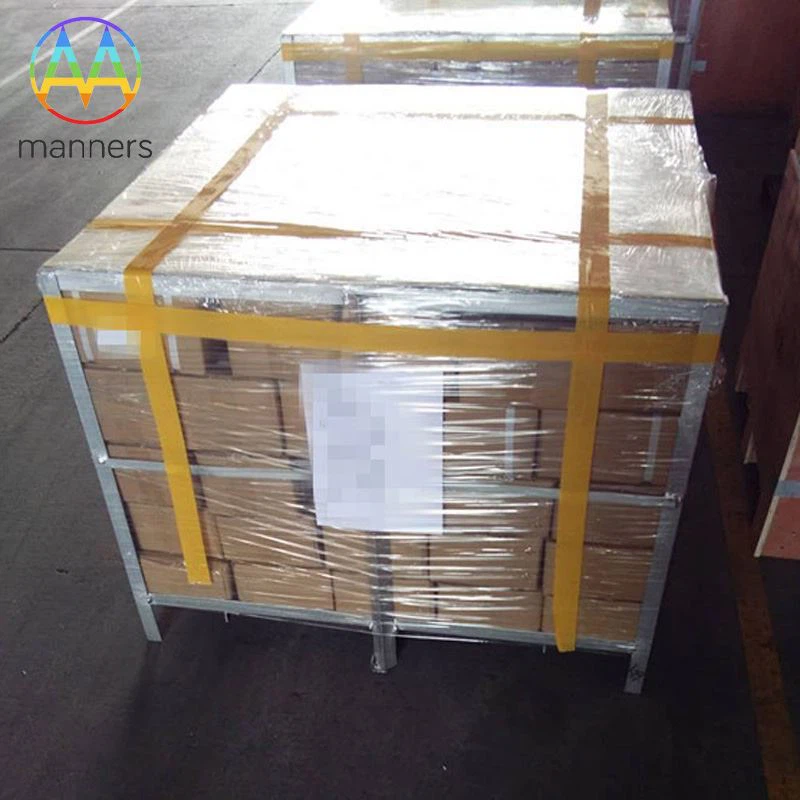 El client d'Anglaterra fa una comanda de 4.000 unitats d'agulles espinals 21G...