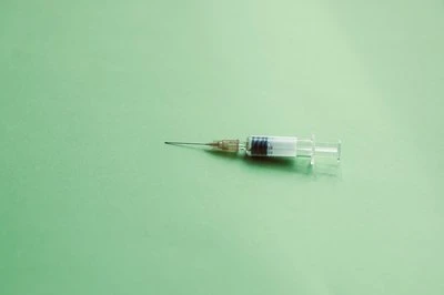 Agulla de fístula arteriovenosa: l'enginyeria de precisió i l'aplicació clíni...